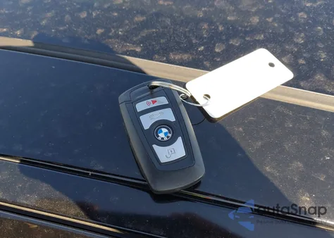 2016 BMW 320I из США, поврежденный, VIN WBA8E1G52GNU12202